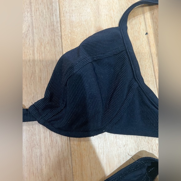 Black bathing suit - Picture 4 of 5